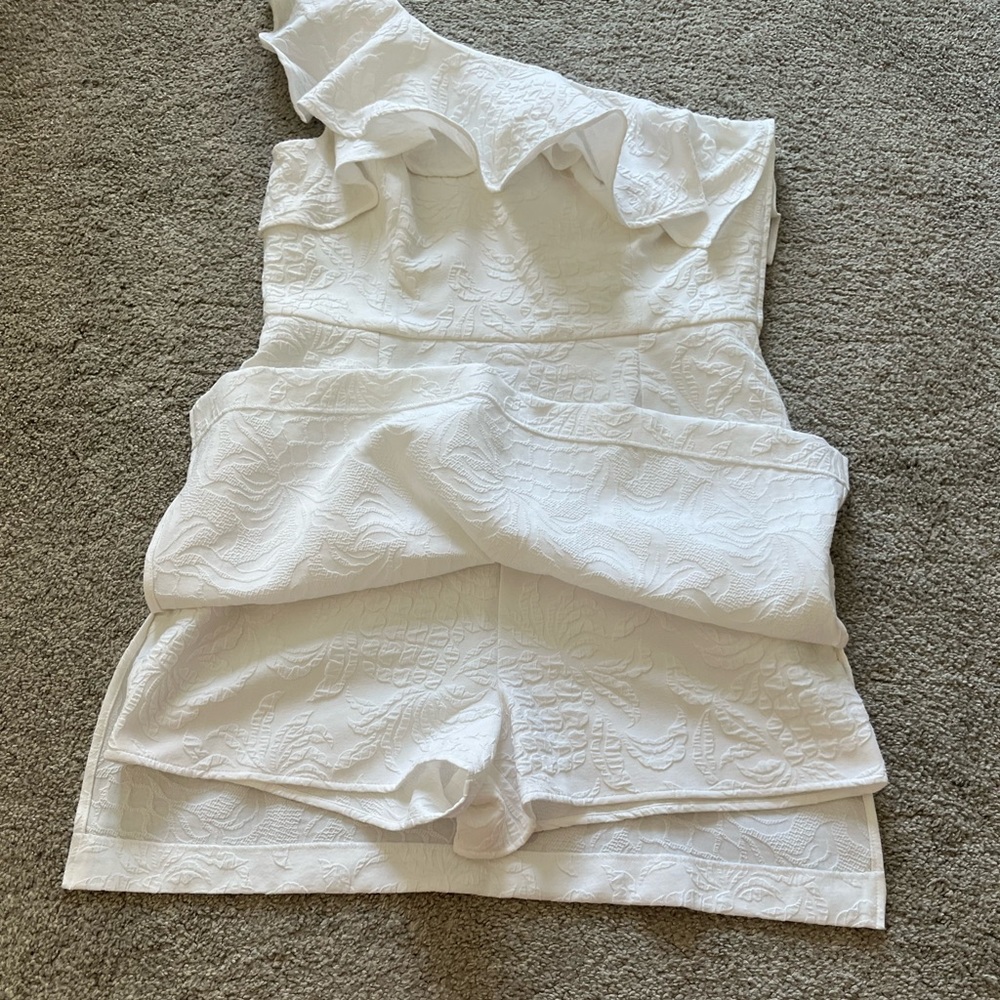 Lilly Pulitzer Kipton One-Shoulder Romper - Picture 3 of 6